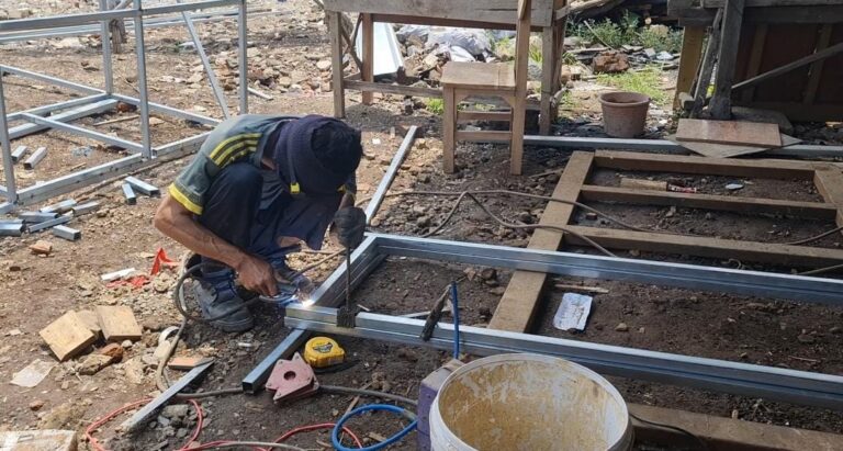 Contact us Mulya Jaya Container Both Container Booth Container Booth Containers Office Container Office Containers kitchen set, jenis kitchen set, desain kitchen set, memilih kitchen set, kitchen set minimalis booth container semi container booth kitchen set modular kitchen furniture dapur perabot dapur desain dapur interior dapur renovasi dapur pembangunan dapur kontraktor dapur supplier dapur bahan dapur aksesoris dapur Kata Kunci Spesifik Booth Container container modifikasi booth portable booth jualan booth makanan booth minuman booth pameran booth event booth unik booth kekinian booth custom booth sewa booth dijual booth murah booth berkualitas booth tahan lama Kata Kunci Spesifik Semi Container Booth semi container booth setengah container booth ukuran sedang booth fleksibel booth multifungsi booth hemat tempat booth modern booth minimalis Kata Kunci Spesifik Kitchen Set lemari dapur kabinet dapur meja dapur sink dapur kompor hood oven microwave kulkas rak piring rak bumbu laci dapur bahan kayu bahan stainless steel bahan melamin desain modern desain klasik desain minimalis desain industrial desain custom kitchen set minimalis kitchen set modern kitchen set mewah kitchen set murah kitchen set berkualitas kitchen set tahan lama Kombinasi Kata Kunci desain kitchen set minimalis modern bahan kitchen set terbaik harga kitchen set murah berkualitas kitchen set custom sesuai ukuran booth container untuk usaha kuliner sewa booth container untuk event semi container booth untuk cafe modifikasi container menjadi kitchen set kitchen set dengan bahan stainless steel kitchen set dengan desain industrial gerobak gerobak makanan gerobak minuman gerobak jualan gerobak usaha gerobak UMKM gerobak kaki lima gerobak keliling gerobak portable gerobak murah gerobak berkualitas gerobak custom gerobak unik gerobak kekinian Kata Kunci Spesifik Jenis Usaha gerobak bakso gerobak mie ayam gerobak sate gerobak kebab gerobak takoyaki gerobak es krim gerobak kopi gerobak juice gerobak martabak gerobak bubur Kata Kunci Spesifik Material dan Fitur gerobak kayu gerobak besi gerobak stainless steel gerobak roda tiga gerobak roda empat gerobak lipat gerobak dengan canopy gerobak dengan lampu gerobak dengan kulkas mini gerobak dengan kompor Kata Kunci Terkait Bisnis dan Pemasaran usaha mikro kecil menengah UMKM kuliner bisnis kuliner bisnis makanan bisnis minuman modal usaha peluang usaha marketing promosi branding desain gerobak sewa gerobak jual gerobak Kombinasi Kata Kunci desain gerobak makanan kekinian gerobak bakso stainless steel sewa gerobak kopi murah jual gerobak mie ayam custom modal usaha gerobak peluang bisnis kuliner dengan gerobak marketing untuk usaha gerobak CONWOOD, material bangunan, ramah lingkungan, tahan lama, alternatif kayu.